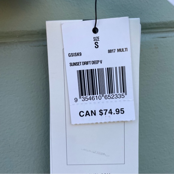 Rip Curl S Sunset Drift Deep V bikini top NWT - Picture 7 of 9